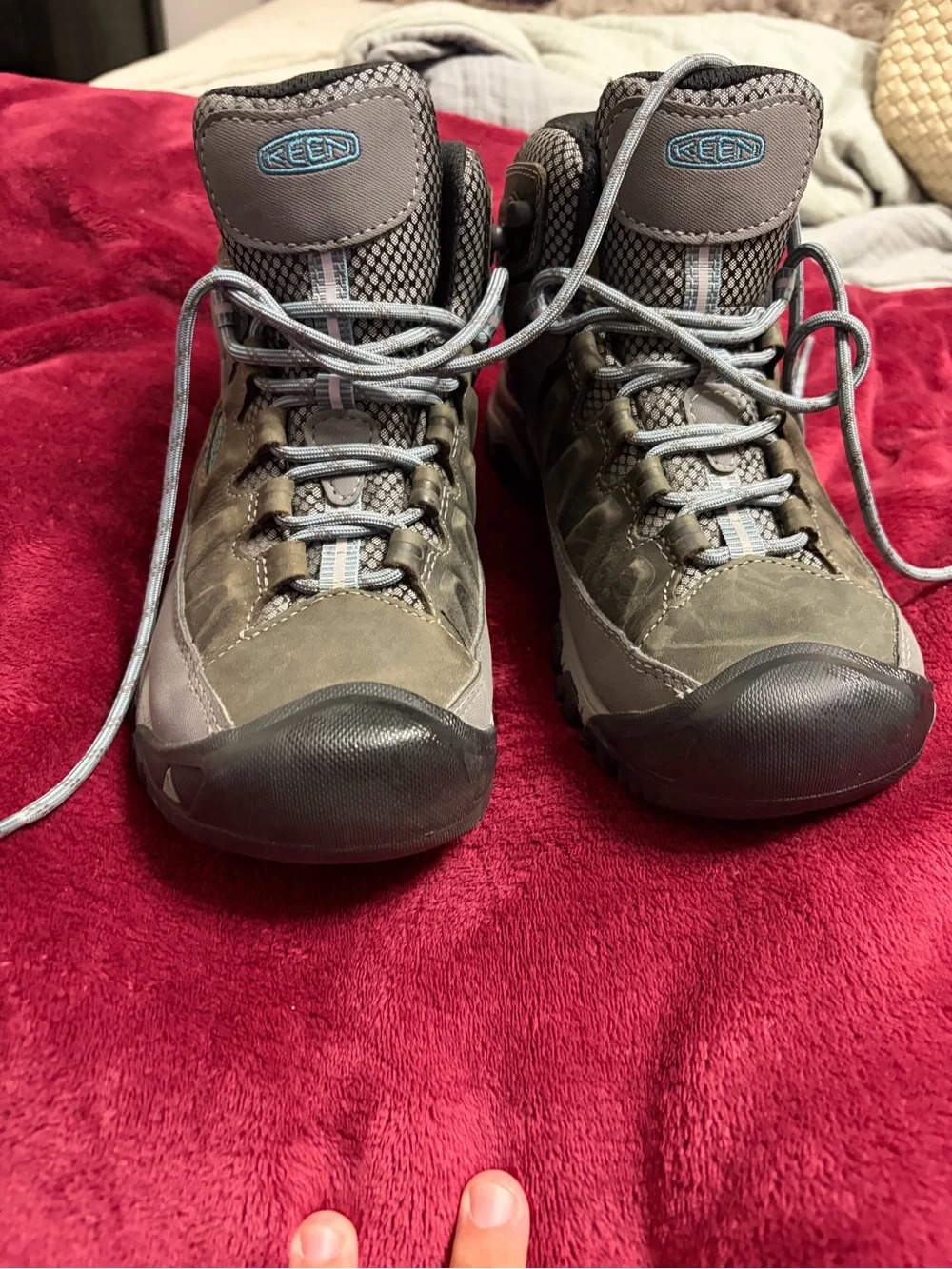 Keen women’s Targhee III waterproof mid hiking boots magnet/atlantic blue sz 7.5